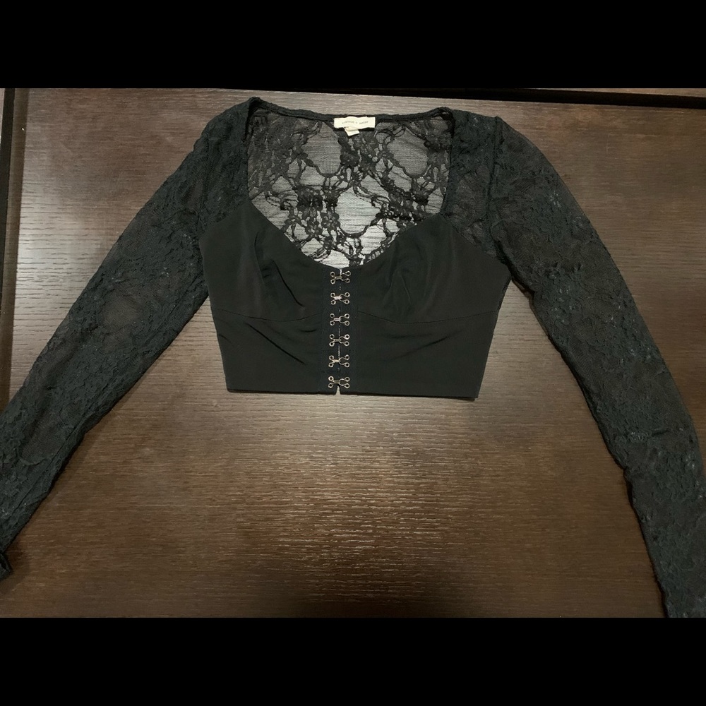 Long Sleeve Lace Crop Top